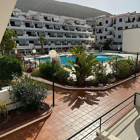 Victoria Court 2- Lovely Apartment 25 Арона Екстер'єр фото