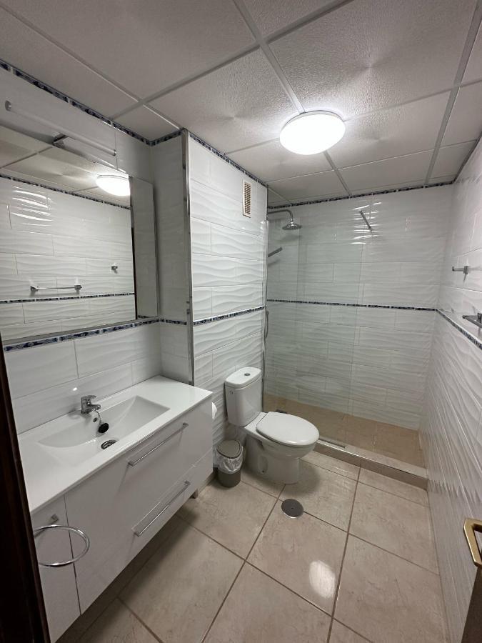 Victoria Court 2- Lovely Apartment 25 Арона Екстер'єр фото
